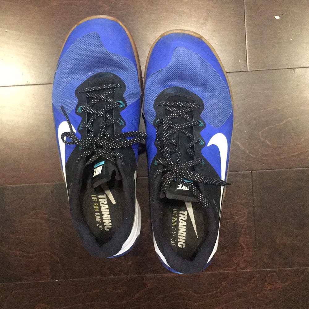 Lightly worn Metcon 2